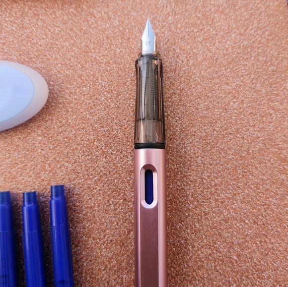 Fountain Pen - Picture 7 of 11